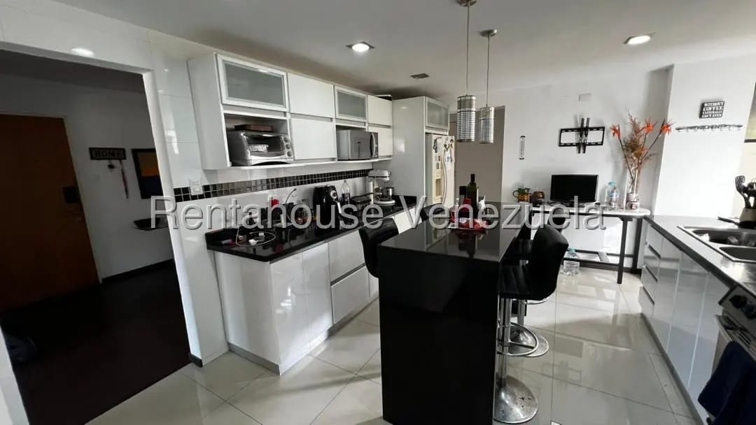 Apartamento (1 Nivel) en Venta en Cumbres de Curumo, Distrito Metropolitano - 12