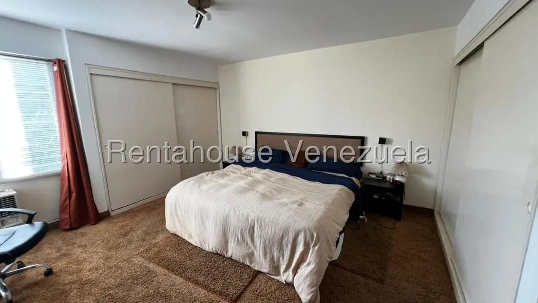 Apartamento (1 Nivel) en Venta en Cumbres de Curumo, Distrito Metropolitano - 16