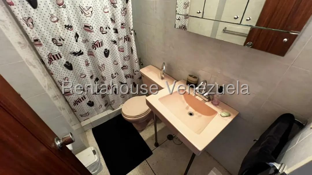 Apartamento (1 Nivel) en Venta en Cumbres de Curumo, Distrito Metropolitano - 20