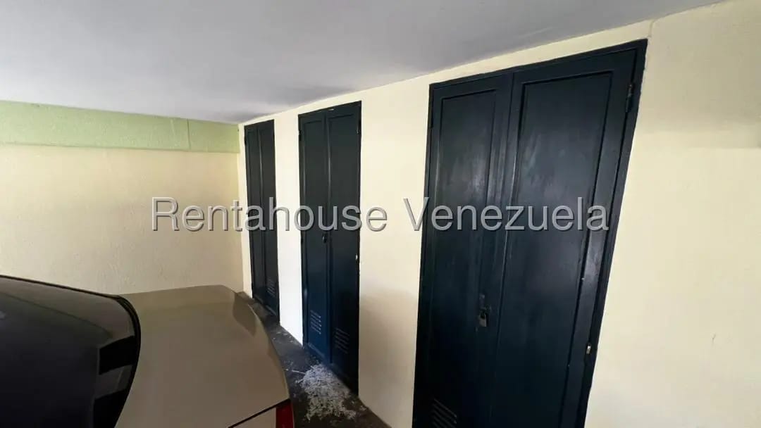 Apartamento (1 Nivel) en Venta en Cumbres de Curumo, Distrito Metropolitano - 24
