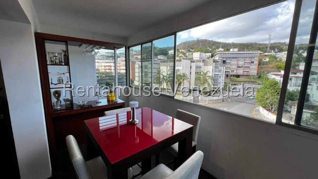 Apartamento (1 Nivel) en Venta en Cumbres de Curumo, Distrito Metropolitano - 6
