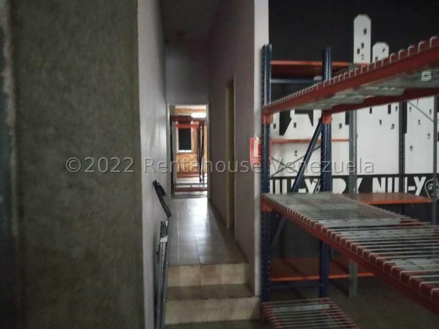 Comercial (Local Comercial) en Venta en Parroquia La Candelaria, Distrito Metropolitano - 17