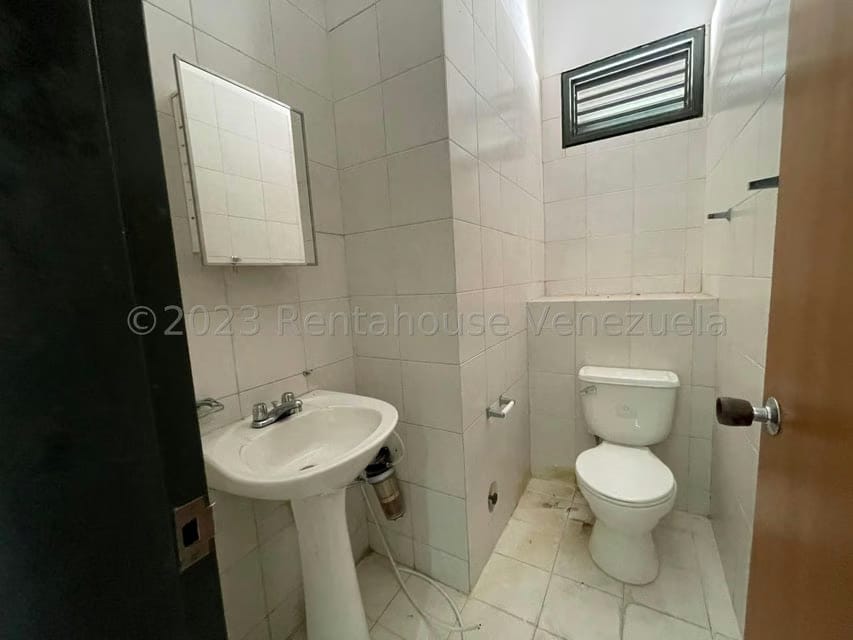 Comercial (Oficina) en Alquiler en Manzanares, Distrito Metropolitano - 4