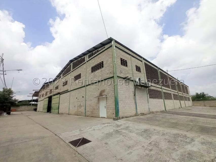 Comercial (Galpon - Deposito) en Venta en Flor Amarillo, Carabobo