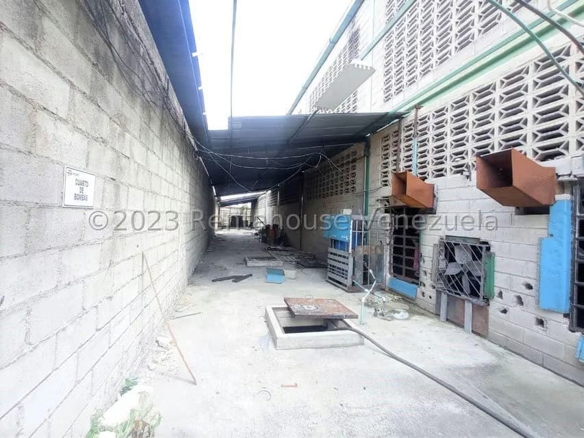 Comercial (Galpon - Deposito) en Venta en Flor Amarillo, Carabobo - 27