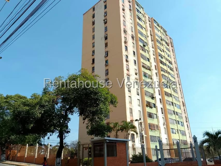 Apartamento (Multiples Niveles) en Venta en Zona Este, Lara