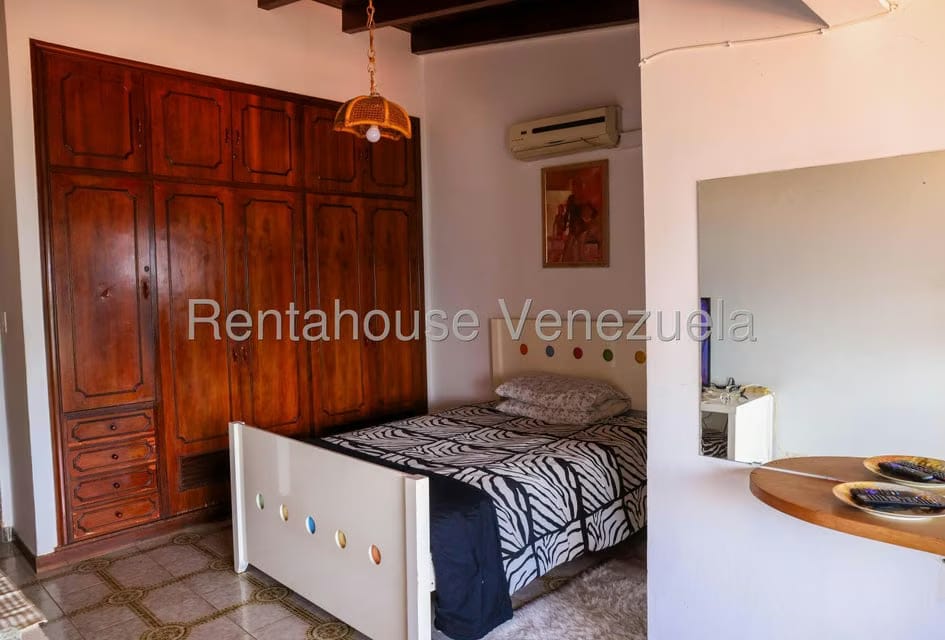 Casa (Multipes Niveles) en Venta en Los Naranjos del Cafetal, Distrito Metropolitano - 23