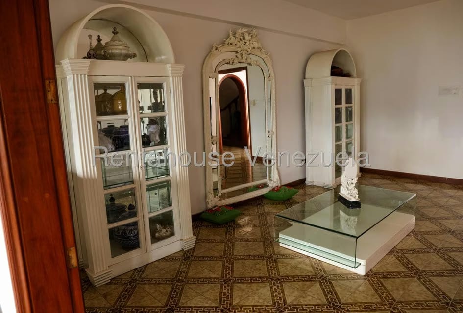 Casa (Multipes Niveles) en Venta en Los Naranjos del Cafetal, Distrito Metropolitano - 7