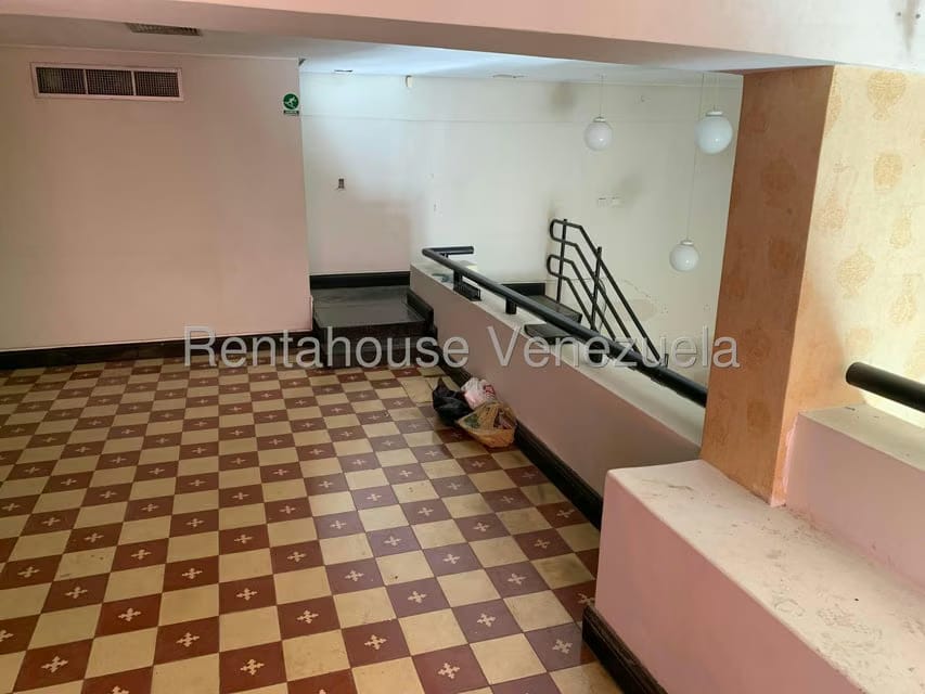 Comercial (Local Comercial) en Venta en La Castellana, Distrito Metropolitano - 2