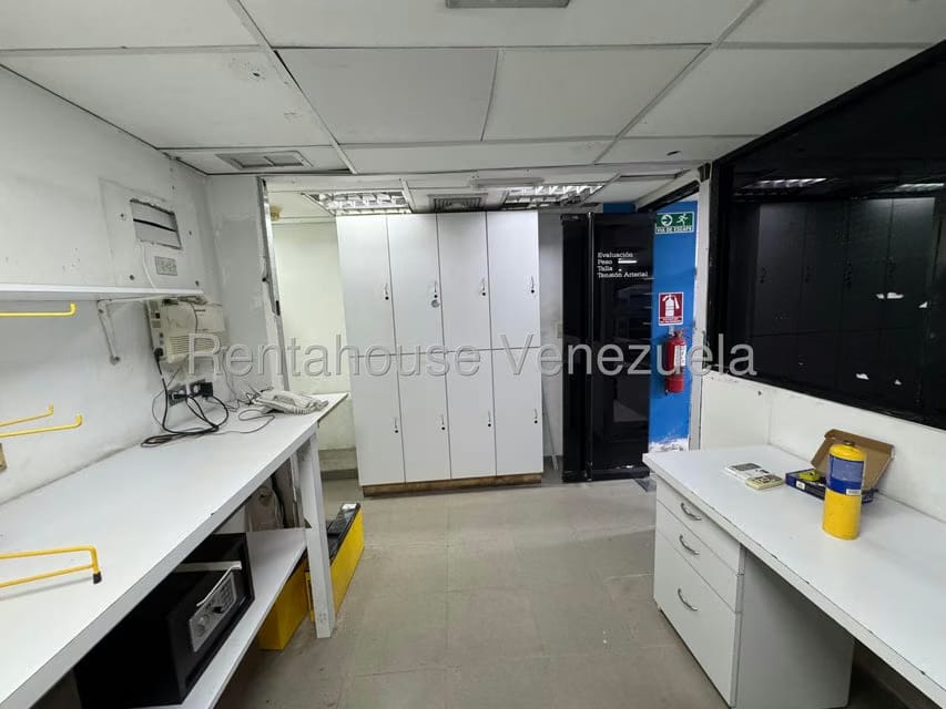 Comercial (Local Comercial) en Alquiler en Colinas de Bello Monte, Distrito Metropolitano - 26