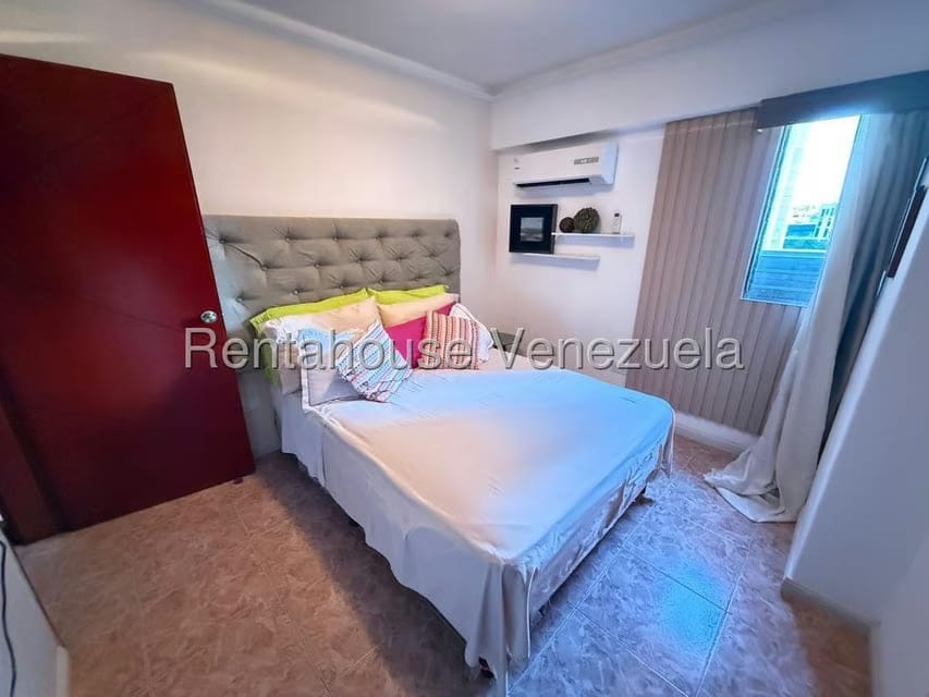 Apartamento (1 Nivel) en Venta en Guaicay, Distrito Metropolitano - 11