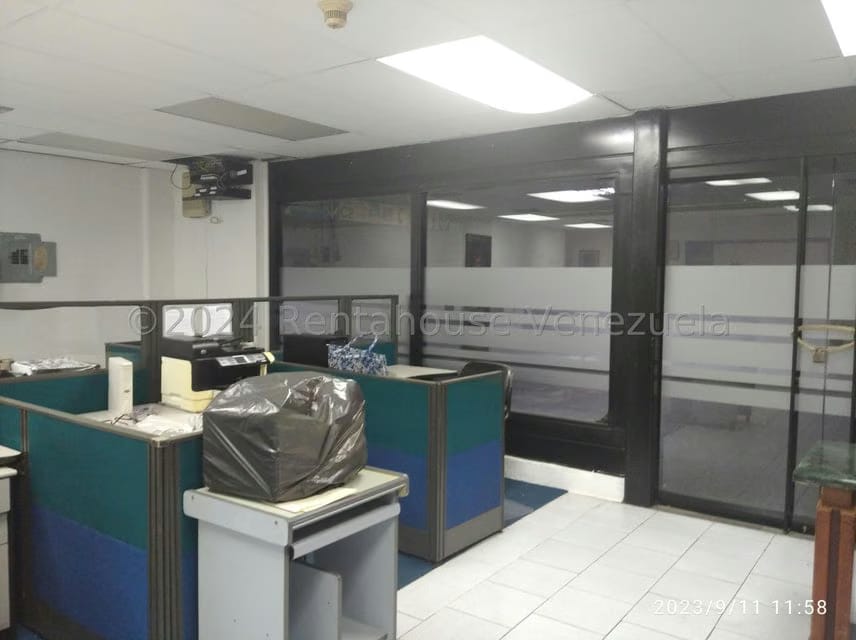 Comercial (Oficina) en Alquiler en Macaracuay, Distrito Metropolitano - 4