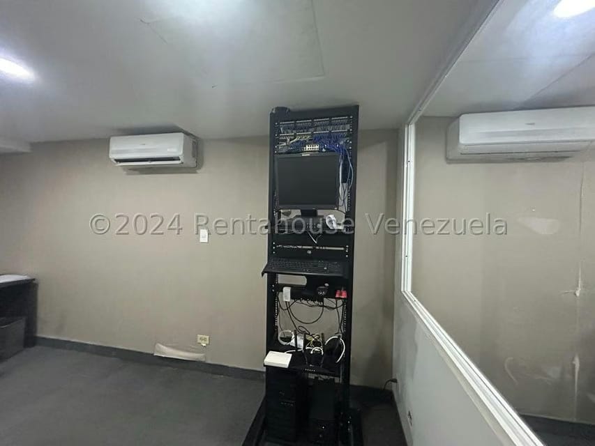 Comercial (Local Comercial) en Venta en El Cafetal, Distrito Metropolitano - 11