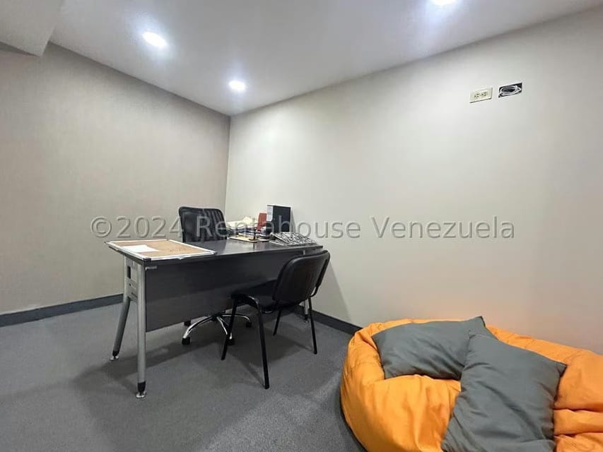 Comercial (Local Comercial) en Venta en El Cafetal, Distrito Metropolitano - 13
