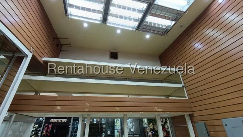 Comercial (Local Comercial) en Alquiler en San Bernardino, Distrito Metropolitano - 9