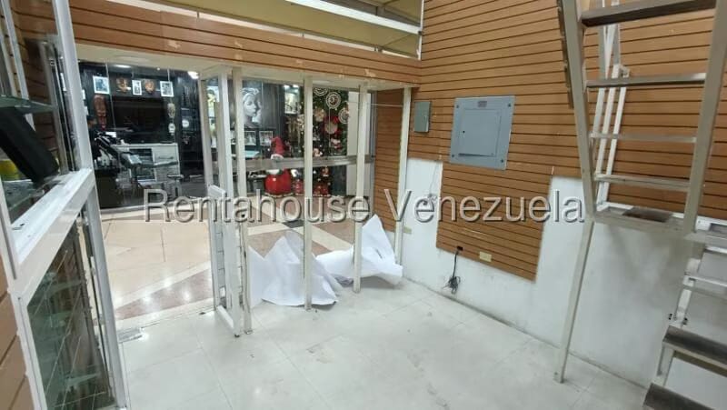 Comercial (Local Comercial) en Alquiler en San Bernardino, Distrito Metropolitano - 10