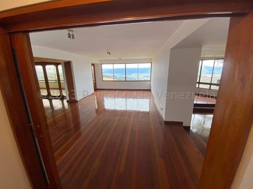 Apartamento (1 Nivel) en Venta en Los Naranjos del Cafetal, Distrito Metropolitano - 4