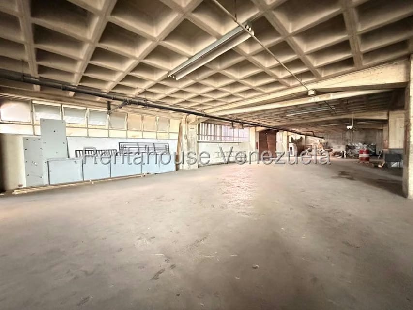 Comercial (Galpon - Deposito) en Alquiler en Guaicay, Distrito Metropolitano - 14