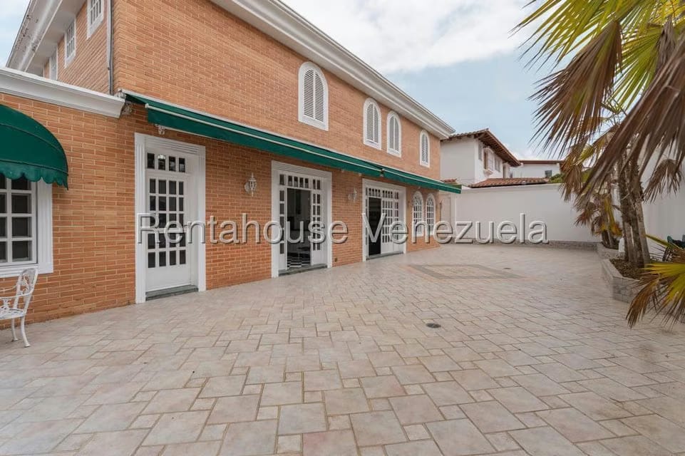 Casa (Multipes Niveles) en Alquiler en Los Naranjos del Cafetal, Distrito Metropolitano - 4