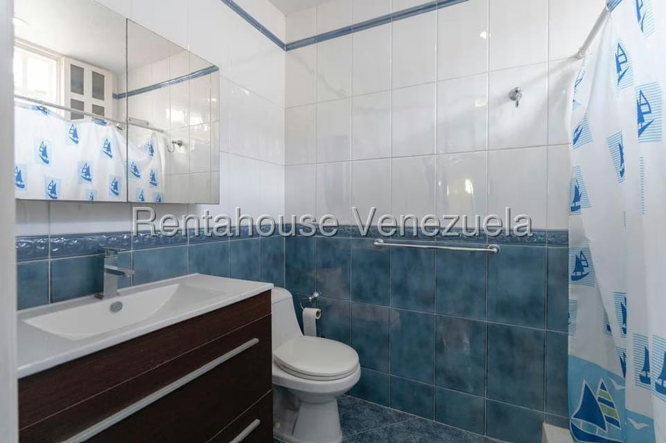 Casa (Multipes Niveles) en Alquiler en Los Naranjos del Cafetal, Distrito Metropolitano - 31