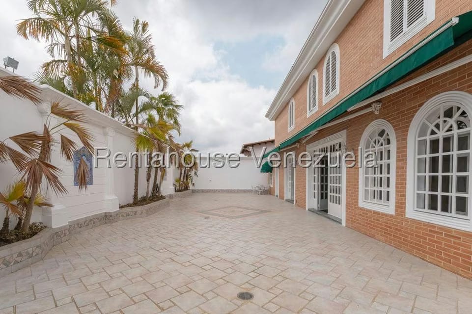 Casa (Multipes Niveles) en Alquiler en Los Naranjos del Cafetal, Distrito Metropolitano - 39