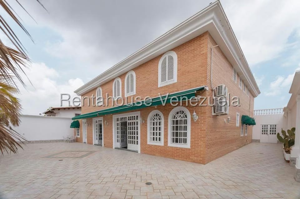 Casa (Multipes Niveles) en Alquiler en Los Naranjos del Cafetal, Distrito Metropolitano - 40
