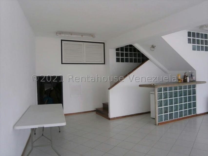 Casa (Multipes Niveles) en Venta en Colinas de Santa Monica, Distrito Metropolitano - 12