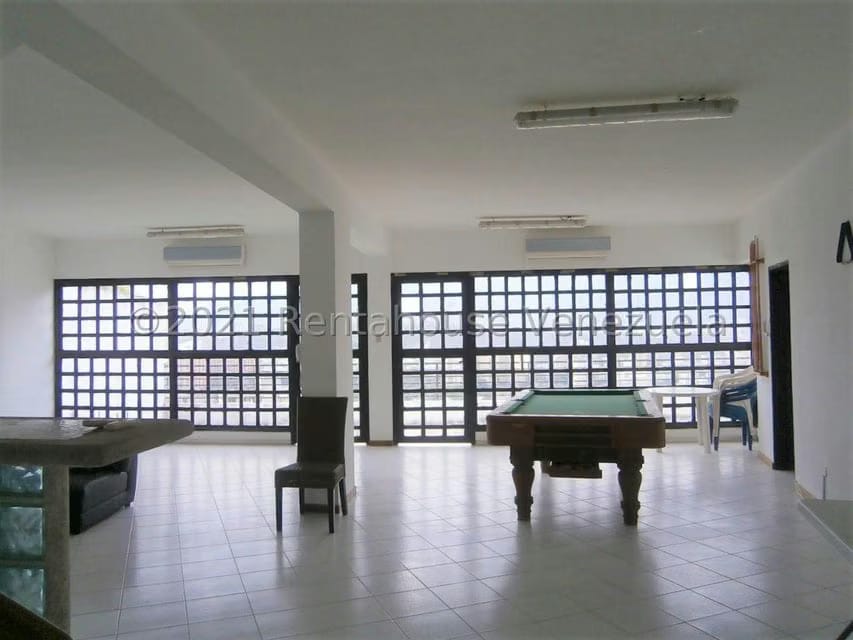 Casa (Multipes Niveles) en Venta en Colinas de Santa Monica, Distrito Metropolitano - 17