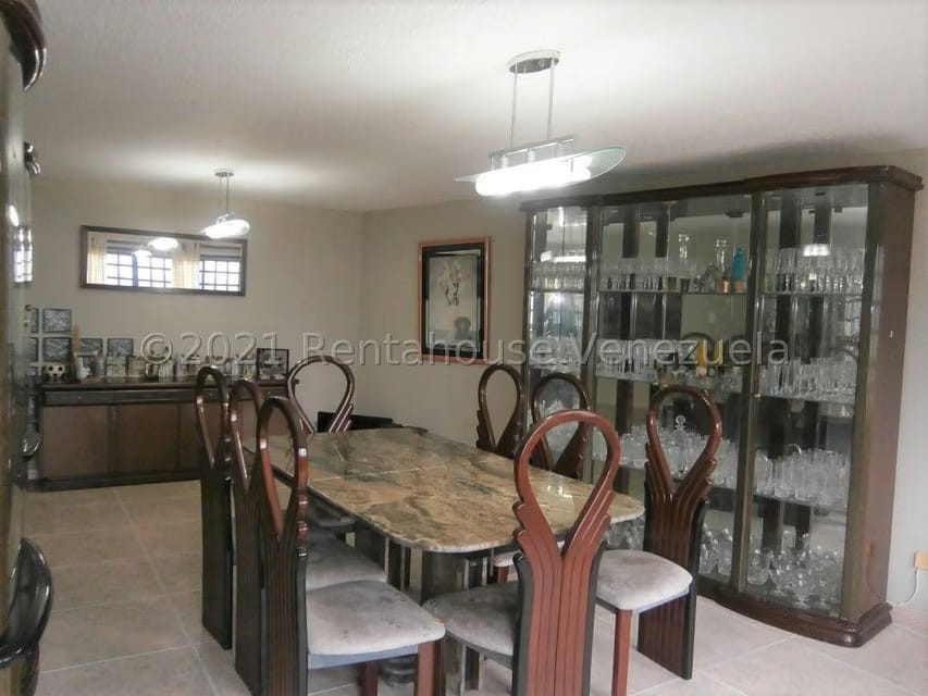 Casa (Multipes Niveles) en Venta en Colinas de Santa Monica, Distrito Metropolitano - 22