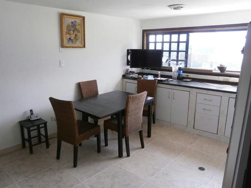 Casa (Multipes Niveles) en Venta en Colinas de Santa Monica, Distrito Metropolitano - 24