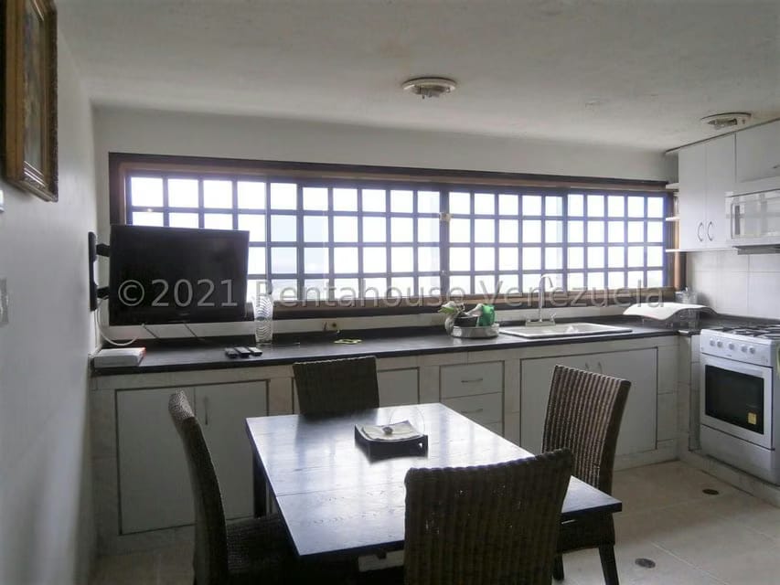 Casa (Multipes Niveles) en Venta en Colinas de Santa Monica, Distrito Metropolitano - 26