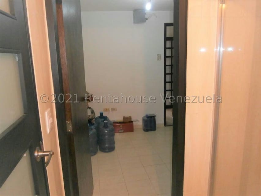 Casa (Multipes Niveles) en Venta en Colinas de Santa Monica, Distrito Metropolitano - 30