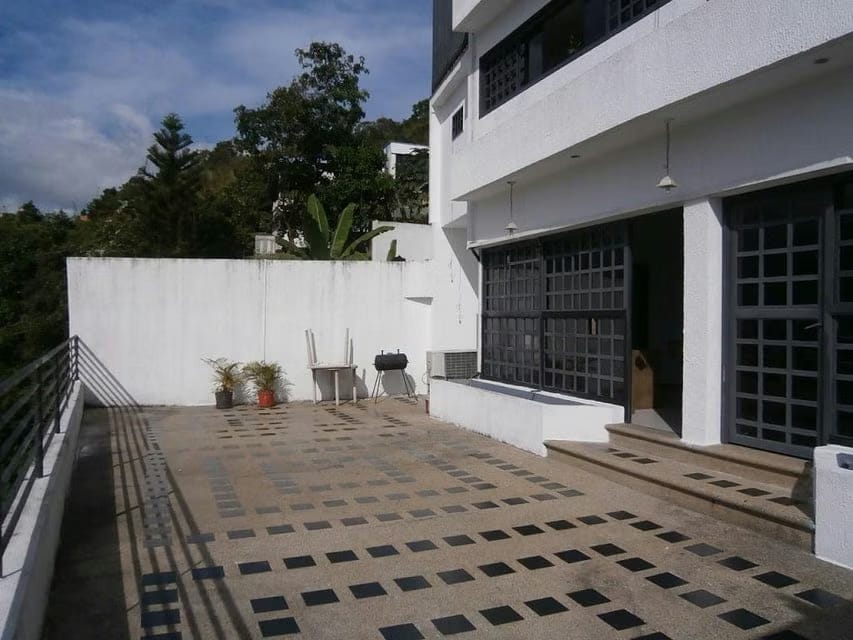 Casa (Multipes Niveles) en Venta en Colinas de Santa Monica, Distrito Metropolitano - 4