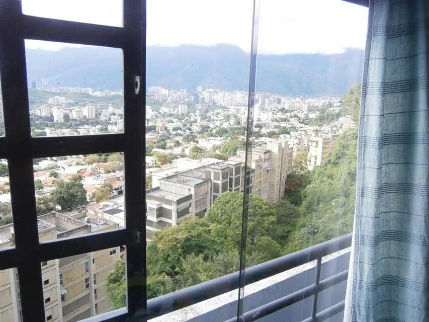 Casa (Multipes Niveles) en Venta en Colinas de Santa Monica, Distrito Metropolitano - 42