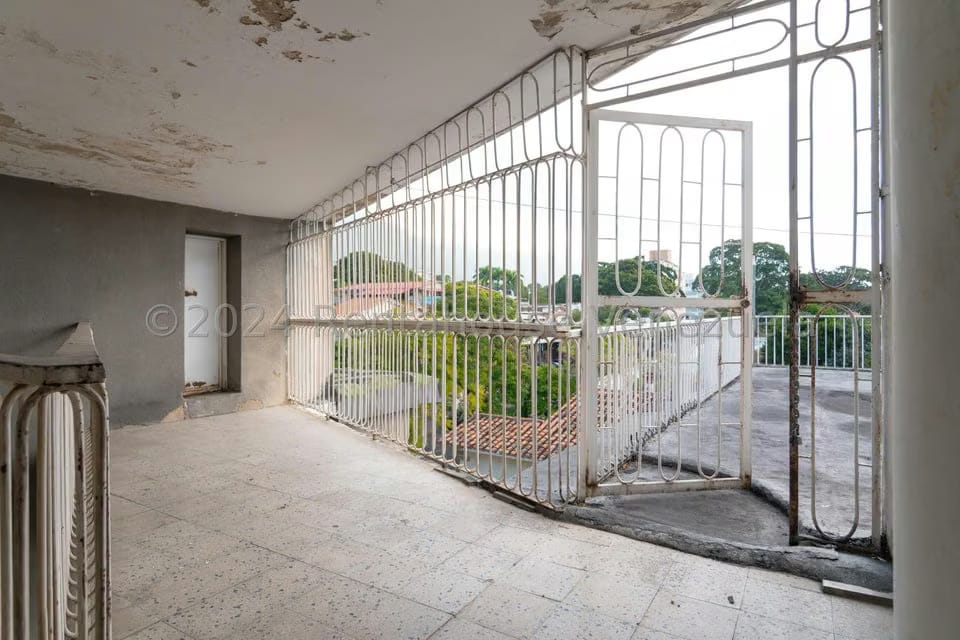 Comercial (Edificio) en Venta en El Bosque, Distrito Metropolitano - 13