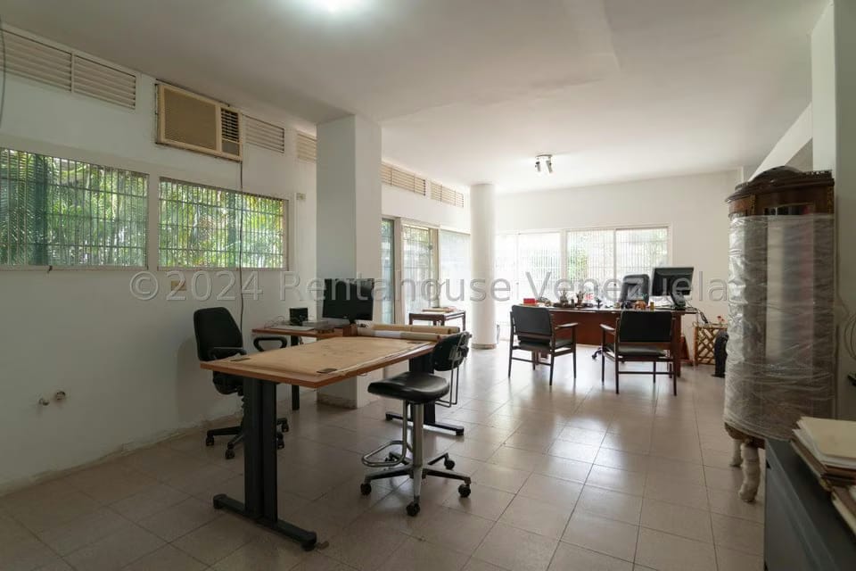 Comercial (Edificio) en Venta en El Bosque, Distrito Metropolitano - 25