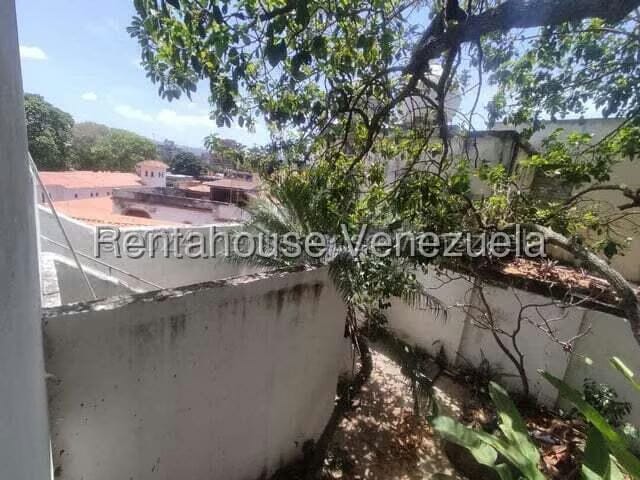 Casa (Duplex) en Venta en La Florida, Distrito Metropolitano - 31