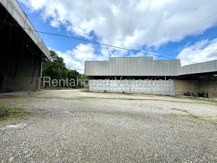 Terreno (Industrial) en Venta en Baruta, Distrito Metropolitano