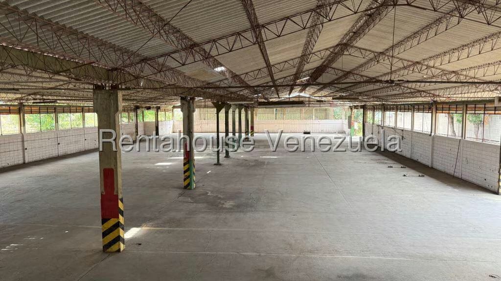 Comercial (Galpon - Deposito) en Alquiler en Industrial del Tuy, Miranda - 13