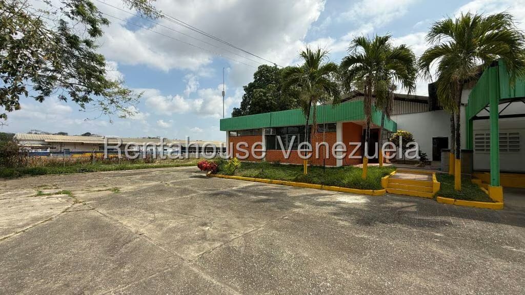 Comercial (Galpon - Deposito) en Alquiler en Industrial del Tuy, Miranda - 3