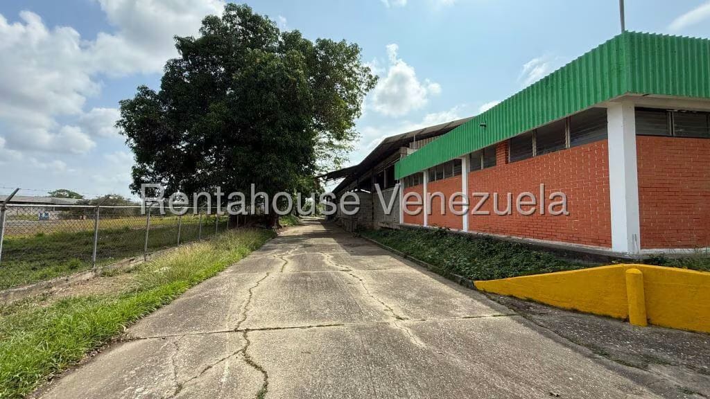 Comercial (Galpon - Deposito) en Alquiler en Industrial del Tuy, Miranda - 5