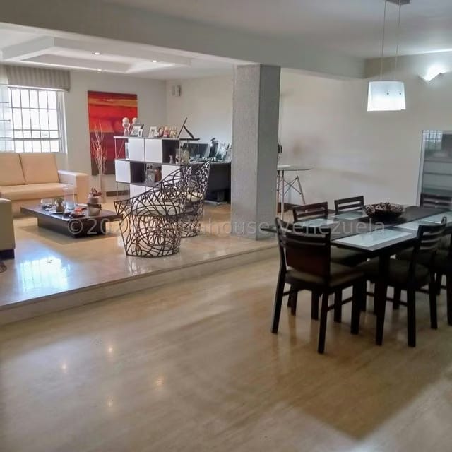 Apartamento (1 Nivel) en Alquiler en Chuao, Distrito Metropolitano - 26