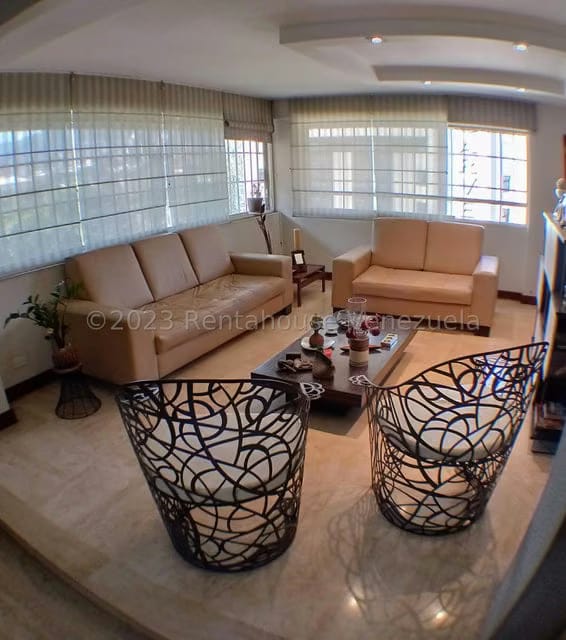 Apartamento (1 Nivel) en Alquiler en Chuao, Distrito Metropolitano - 32