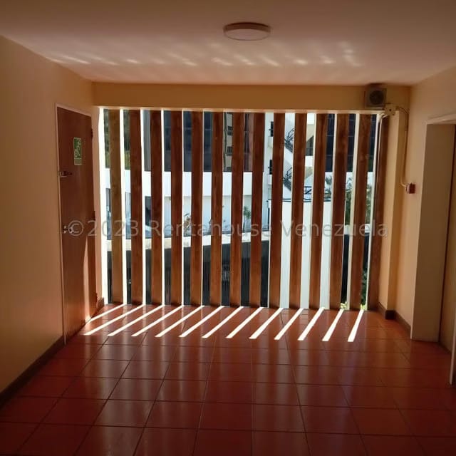 Apartamento (1 Nivel) en Alquiler en Chuao, Distrito Metropolitano - 8