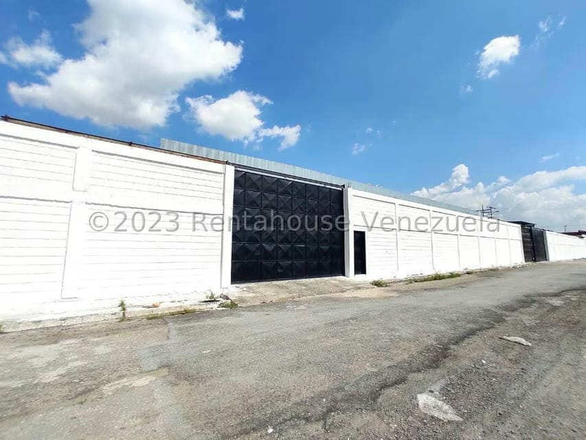 Comercial (Galpon - Deposito) en Venta en Piñonal, Aragua