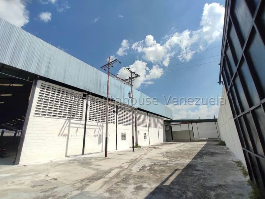 Comercial (Galpon - Deposito) en Venta en Piñonal, Aragua - 2