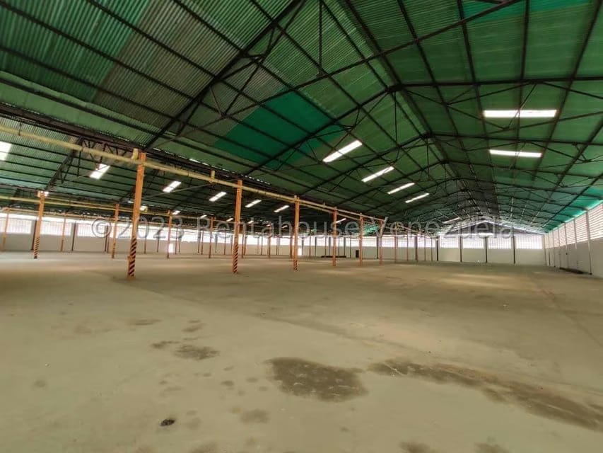Comercial (Galpon - Deposito) en Venta en Piñonal, Aragua - 4
