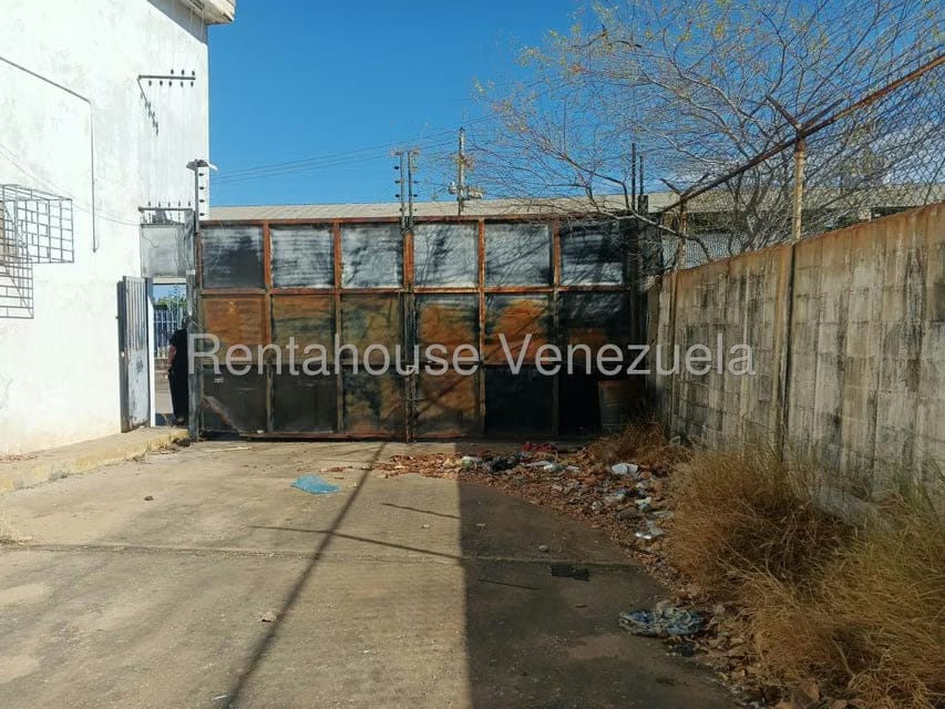 Comercial (Local Comercial) en Venta en La Limpia, Zulia - 12