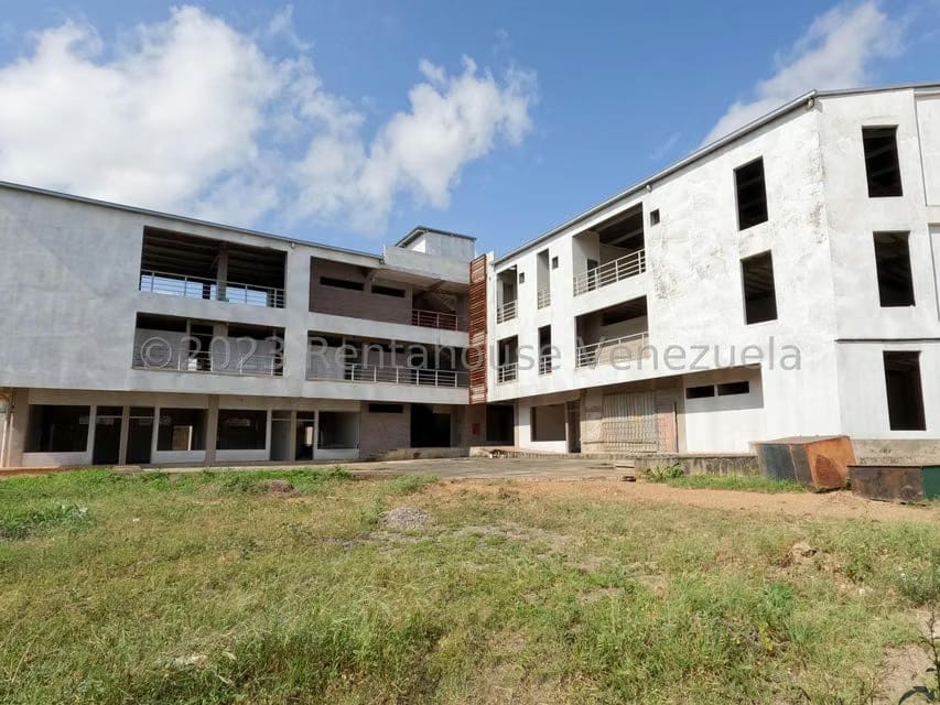 Comercial (Local Comercial) en Venta en La Piedad Norte, Lara - 2