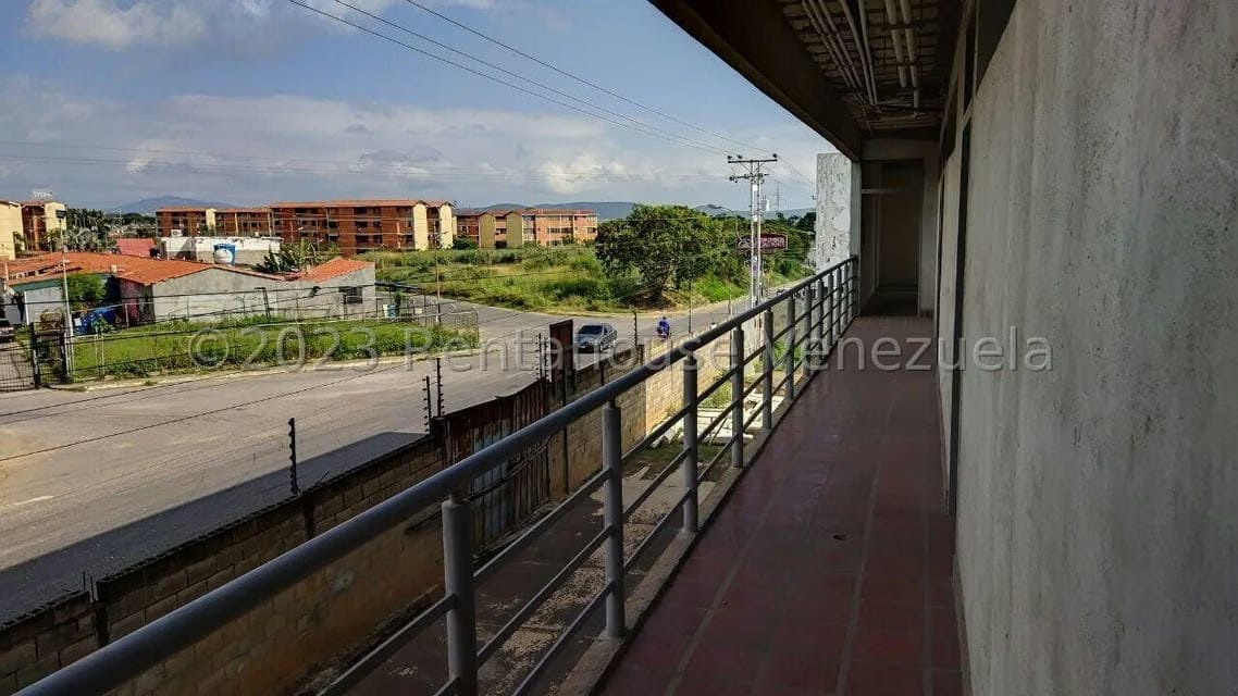 Comercial (Local Comercial) en Venta en La Piedad Norte, Lara - 12